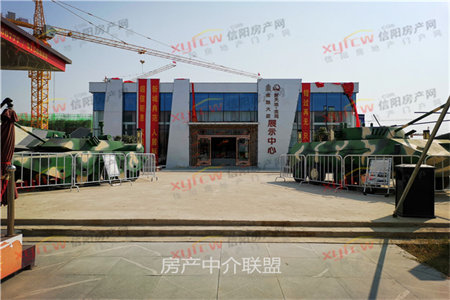 出售龙都2081正好3室2厅1卫126平精装修